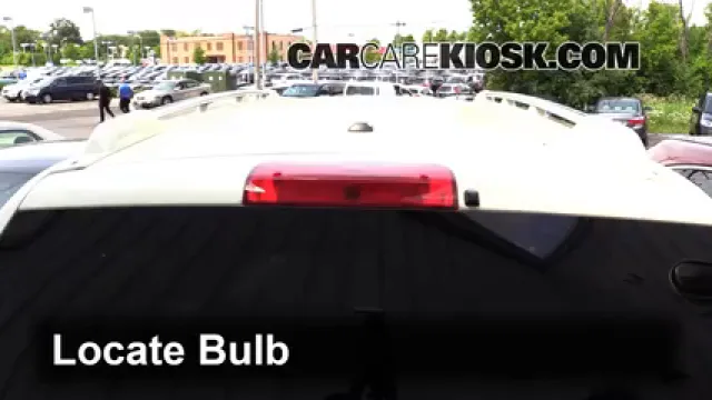 2008 Chrysler Aspen Limited 5.7L V8 Éclairage Feu de freinage central (remplacer l'ampoule)